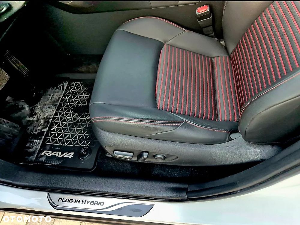 Toyota RAV4 2.5 Plug-In Hybrid Executive 4x4 - 19