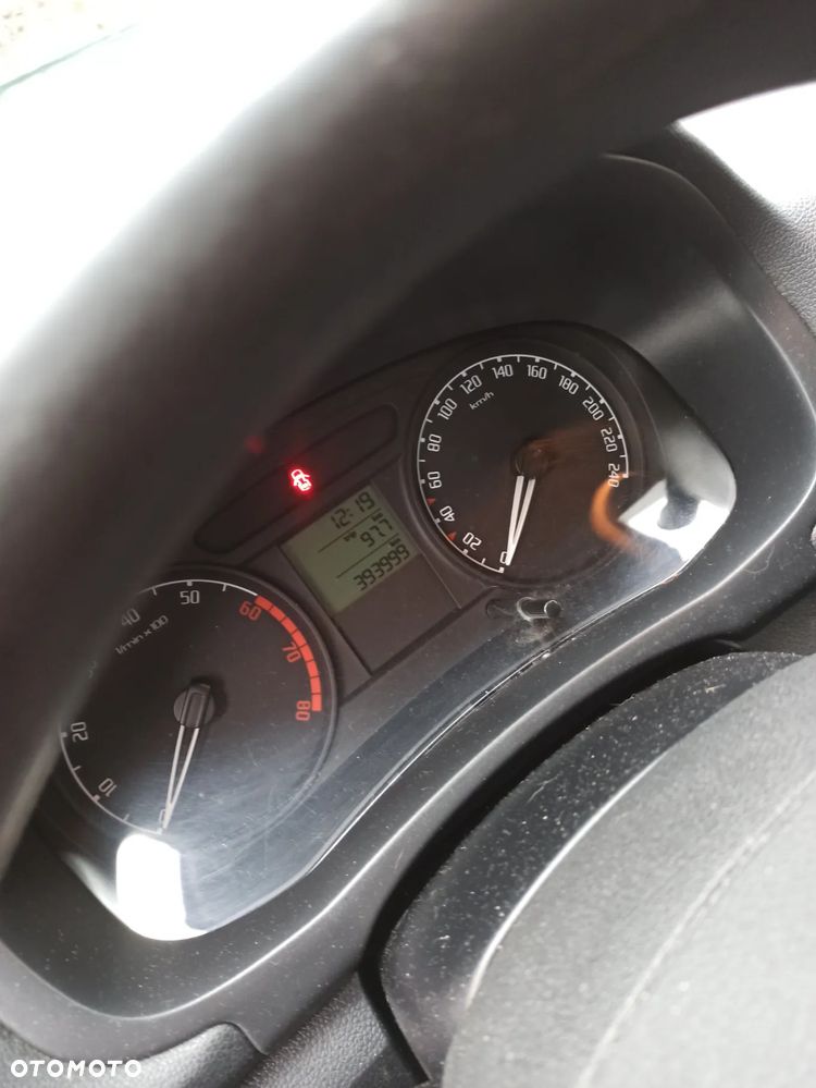 Skoda Fabia 1.2 HTP Classic - 10