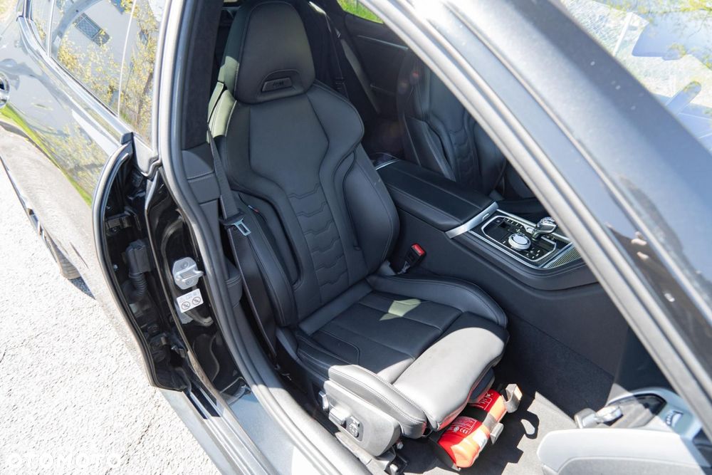 BMW Seria 8 840d xDrive mHEV - 16