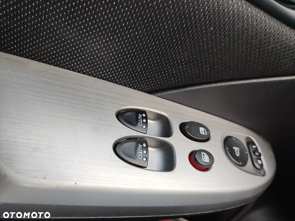 Honda Civic 1.8 LX Coupe - 14