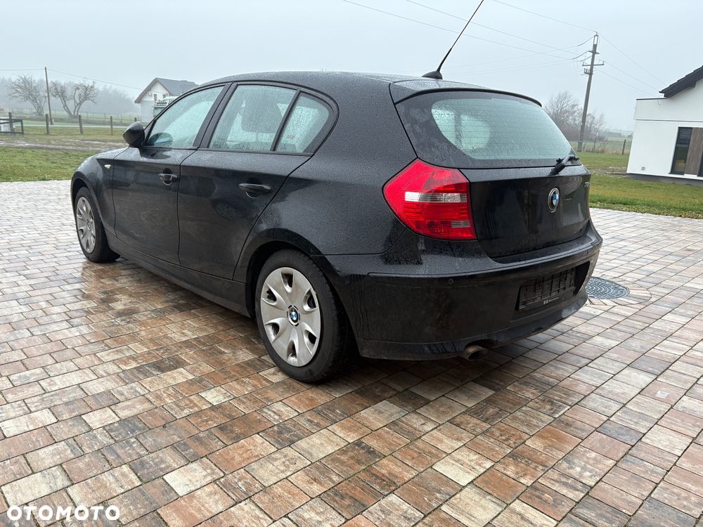 BMW Seria 1 118d DPF - 4