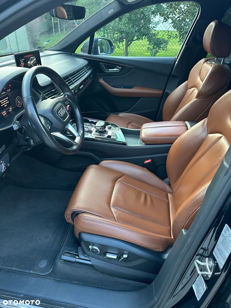 Audi Q7 - 4