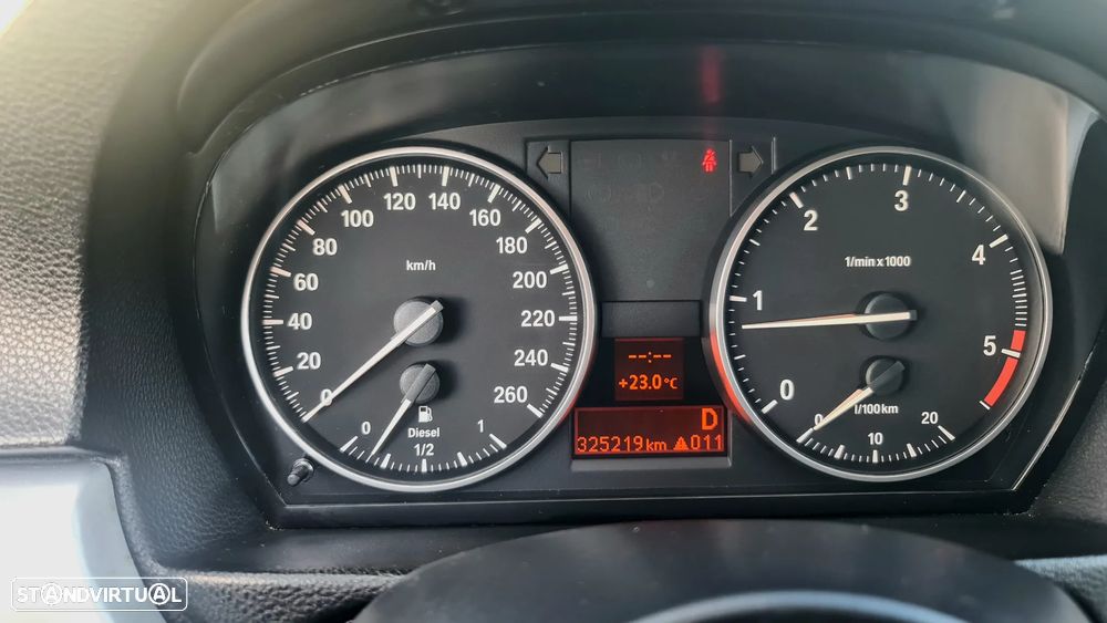 BMW 320 d Sport Auto - 17