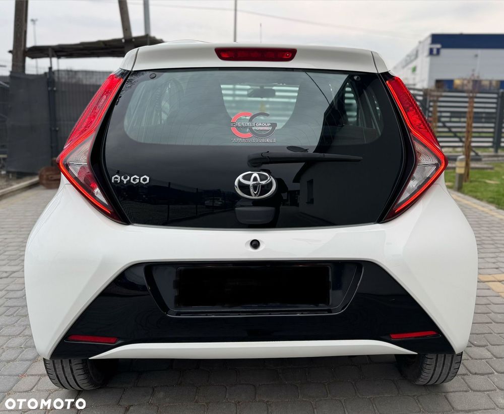 Toyota Aygo x-cite - 11