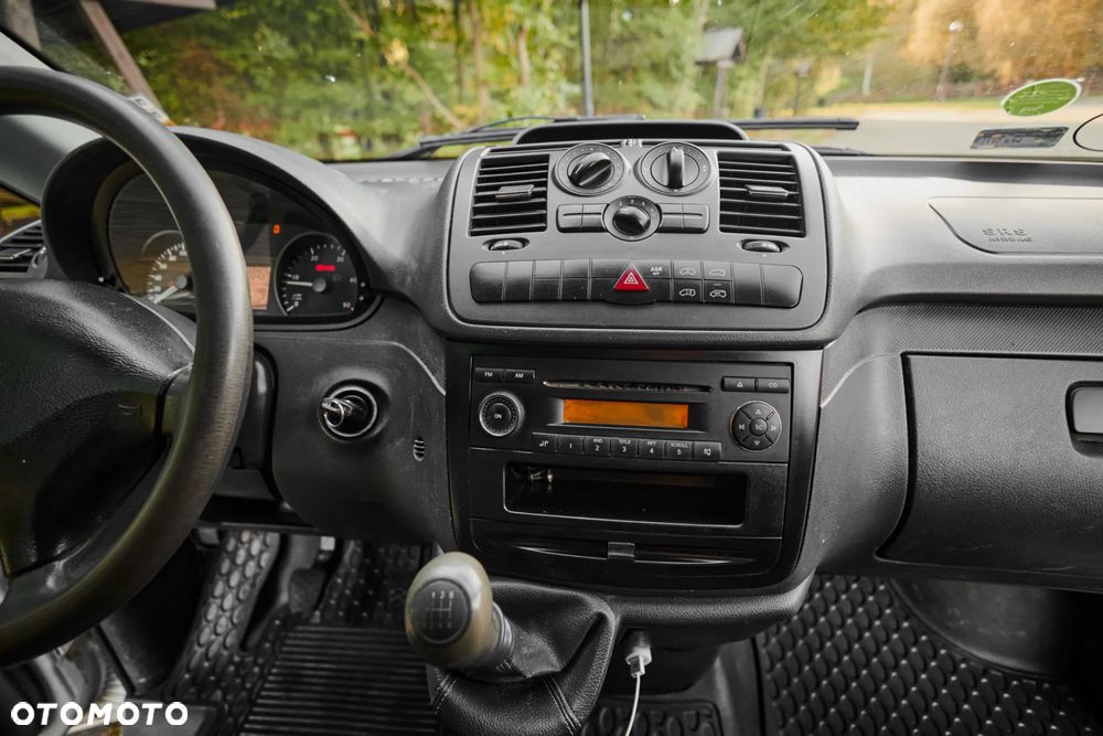 Mercedes-Benz VITO - 28
