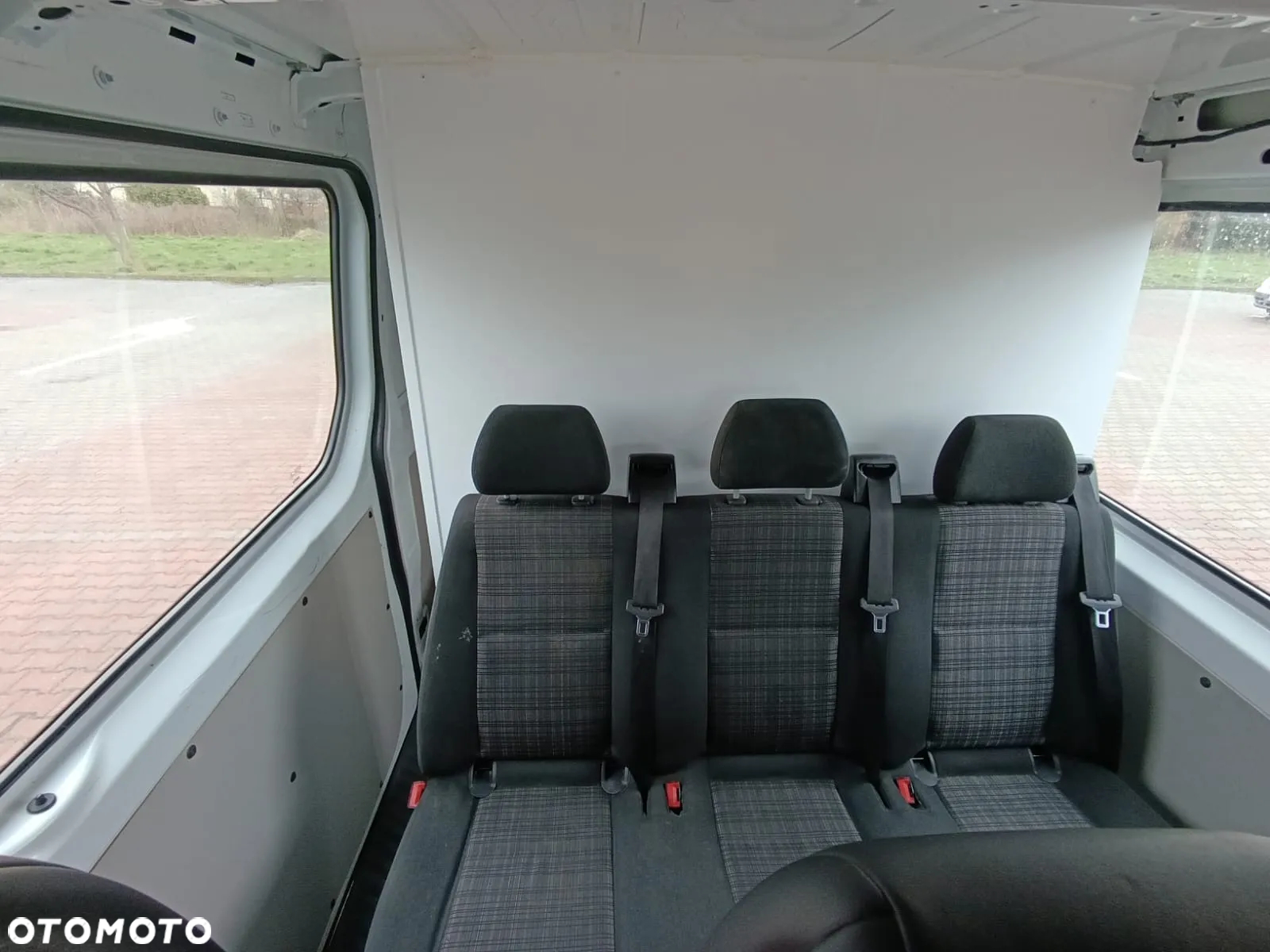 Mercedes-Benz Sprinter - 15