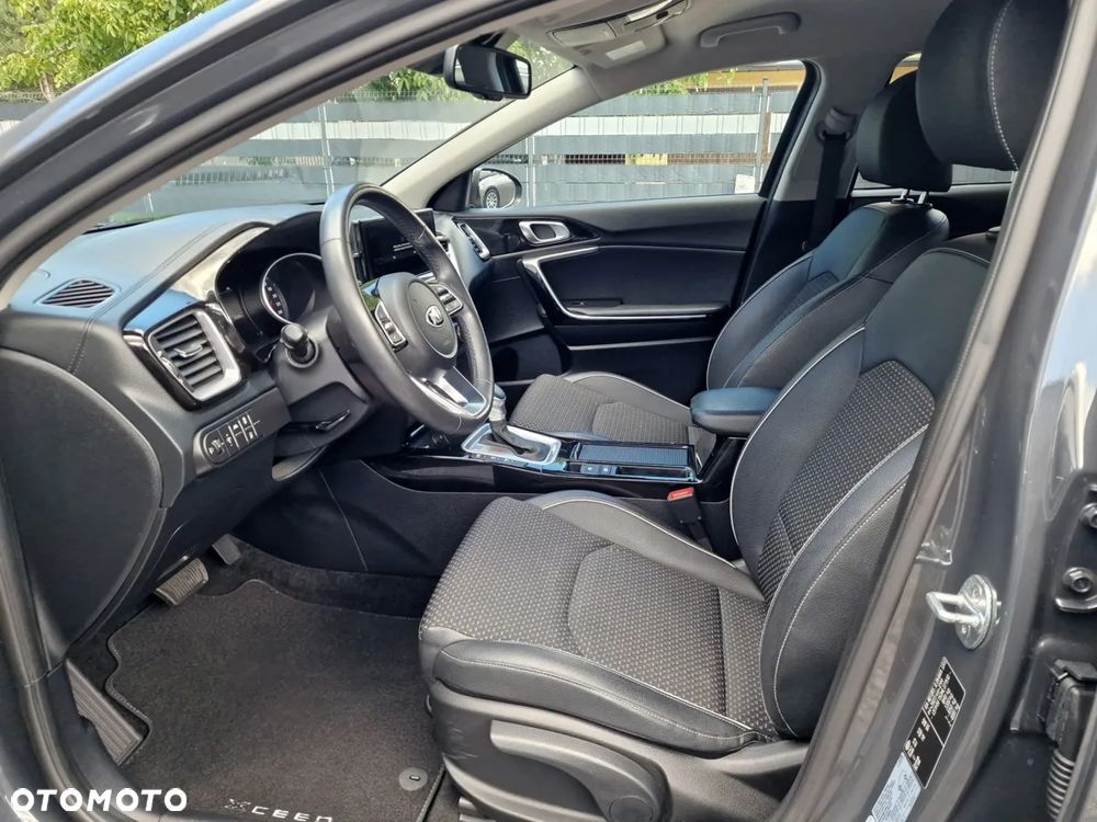 Kia XCeed 1.5 T-GDI OPF DCT7 (48V Mild Hybrid) PLATINUM EDITION - 17