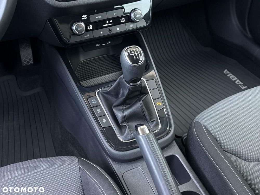 Skoda Fabia - 17