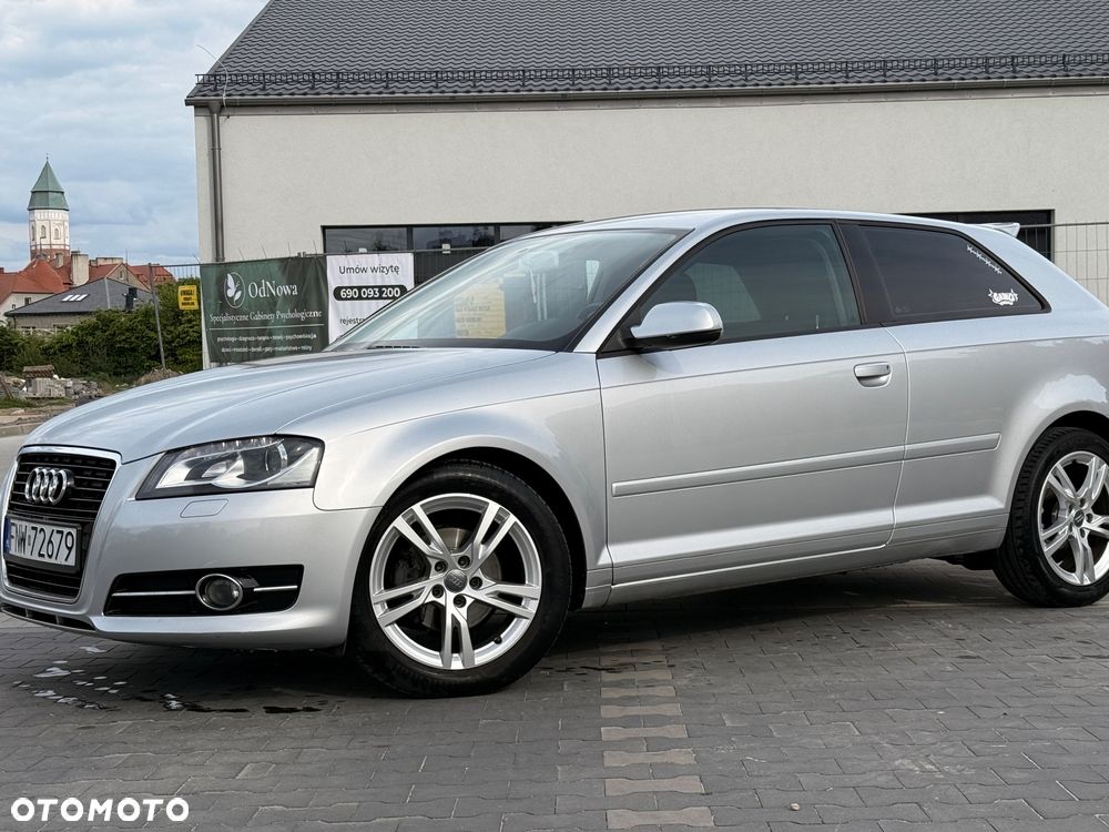 Audi A3 3-drzwiowe 1.4 TFSI Ambiente - 2
