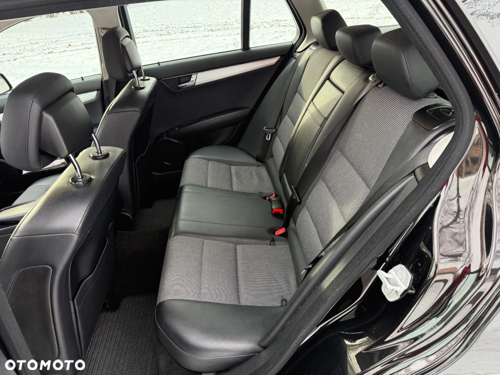 Mercedes-Benz Klasa C 200 Kompressor Automatik Avantgarde - 17