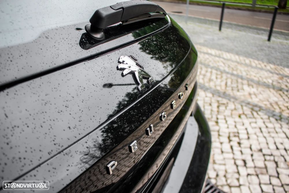 Peugeot 208 1.2 PureTech Active - 10