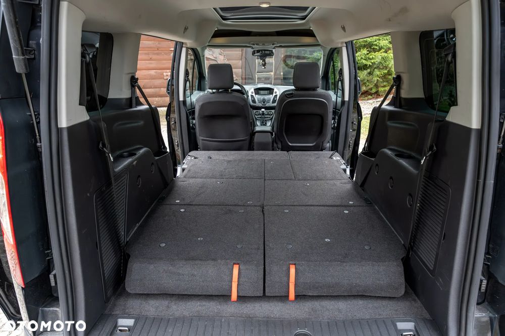 Ford Tourneo Connect Grand - 21