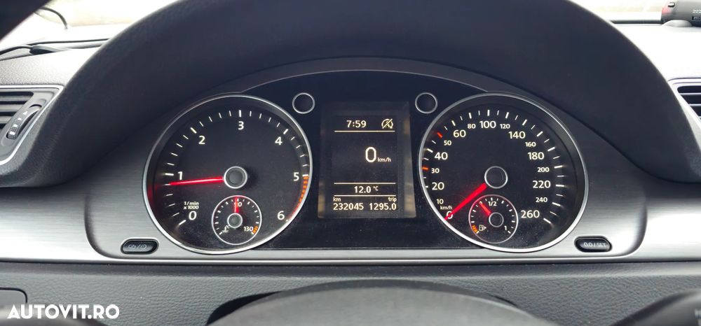 Volkswagen Passat 2.0 TDI BlueMotion Tehnology DSG Comfortline - 3