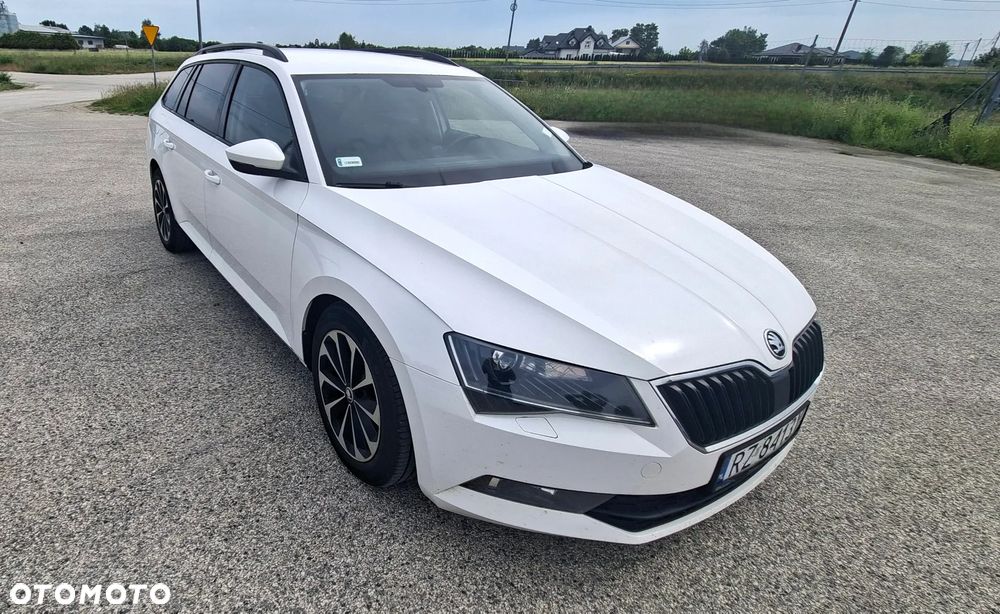 Skoda Superb 2.0 TDI Active - 10