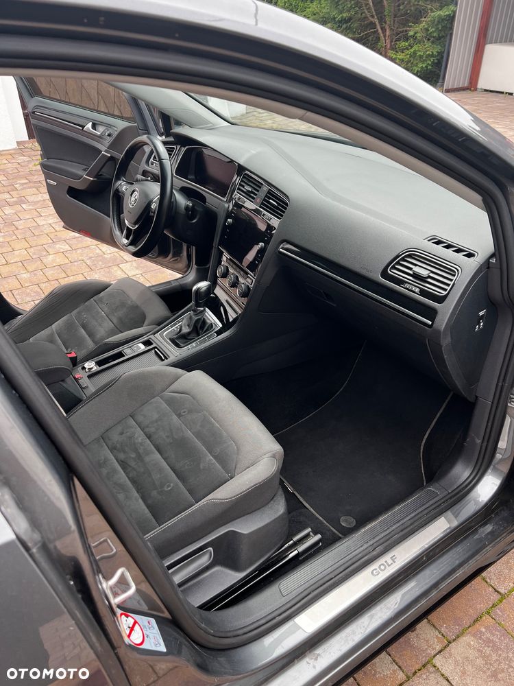 Volkswagen Golf - 7