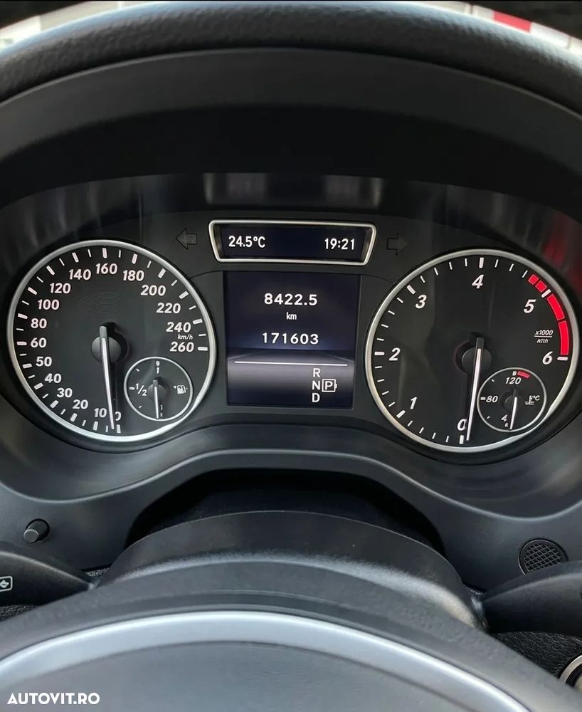 Mercedes-Benz A 180 - 6
