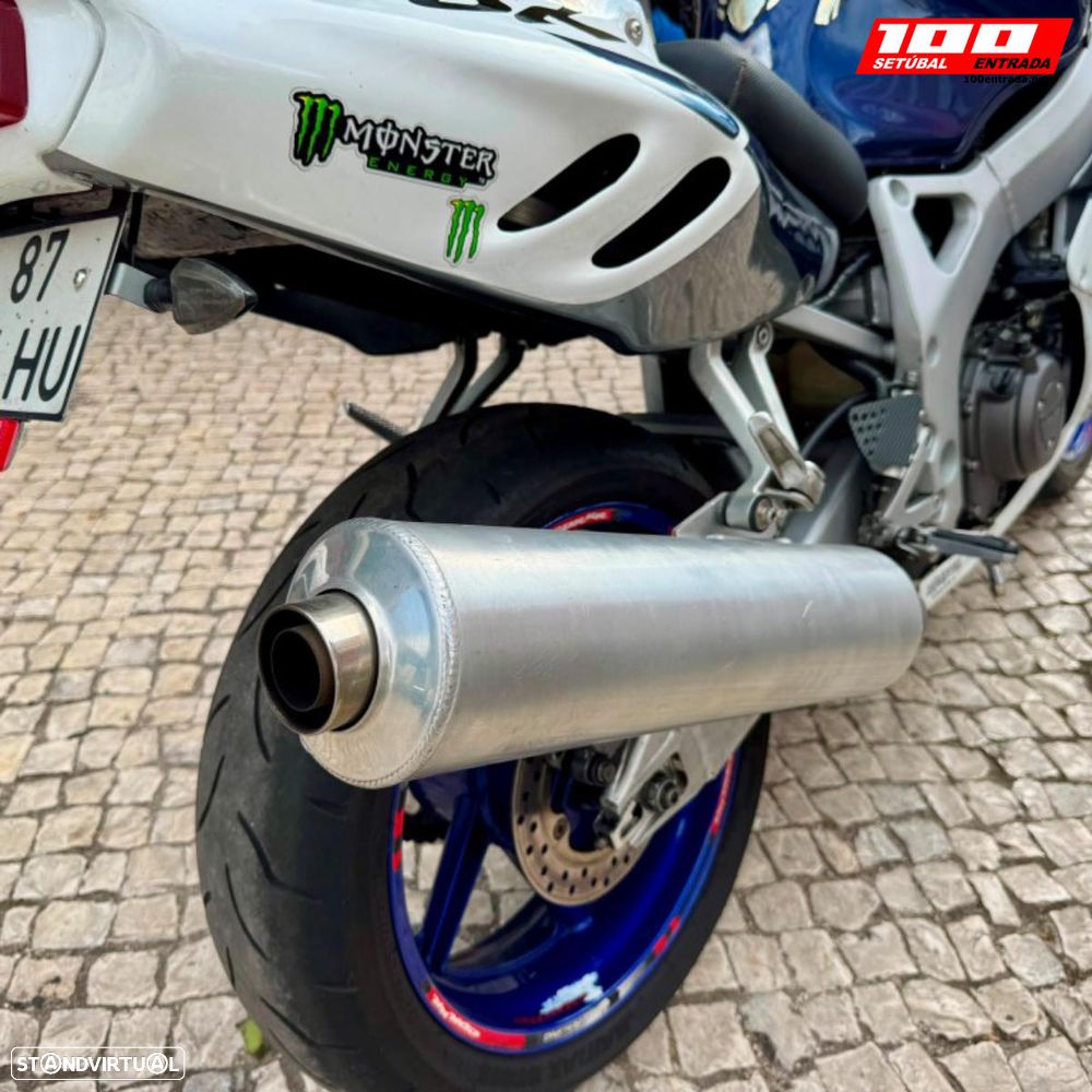 Honda CBR 900 RR - 14