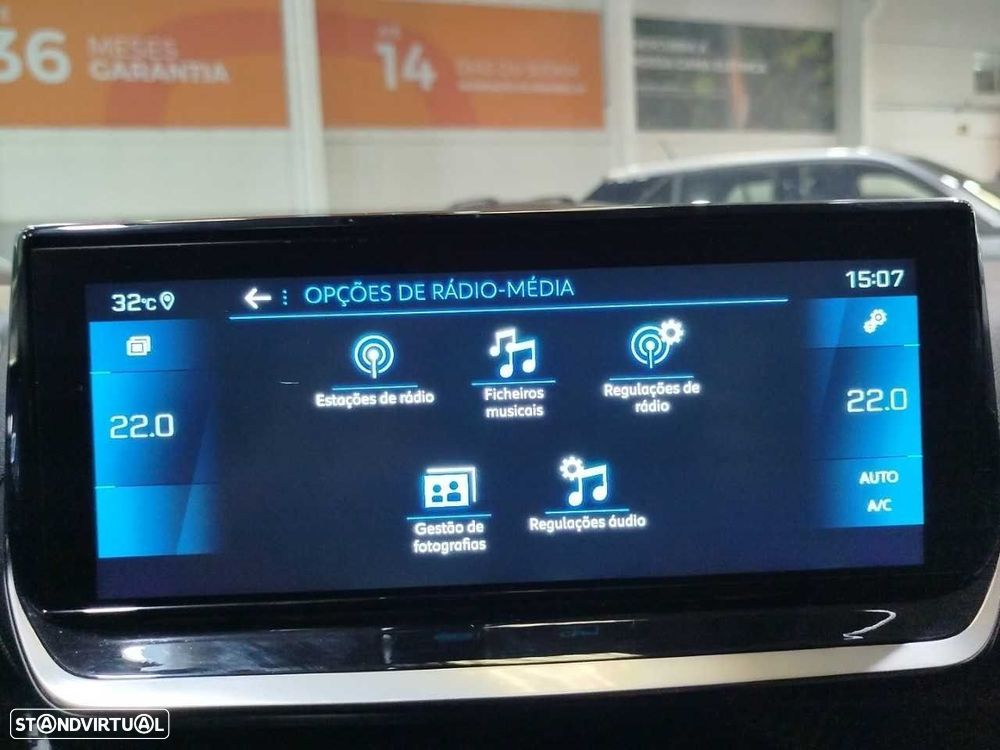 Peugeot 2008 1.2 PureTech GT - 19