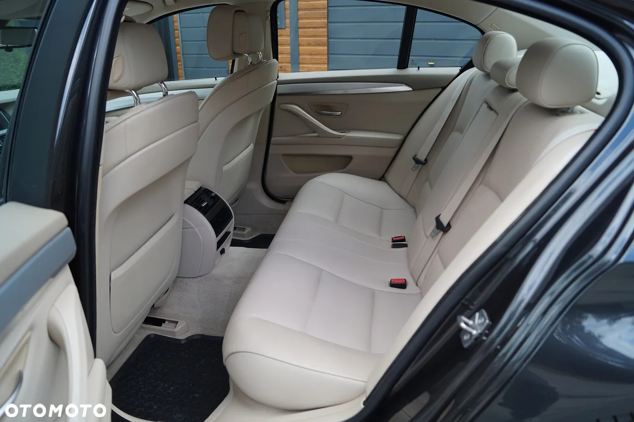 BMW Seria 5 - 21
