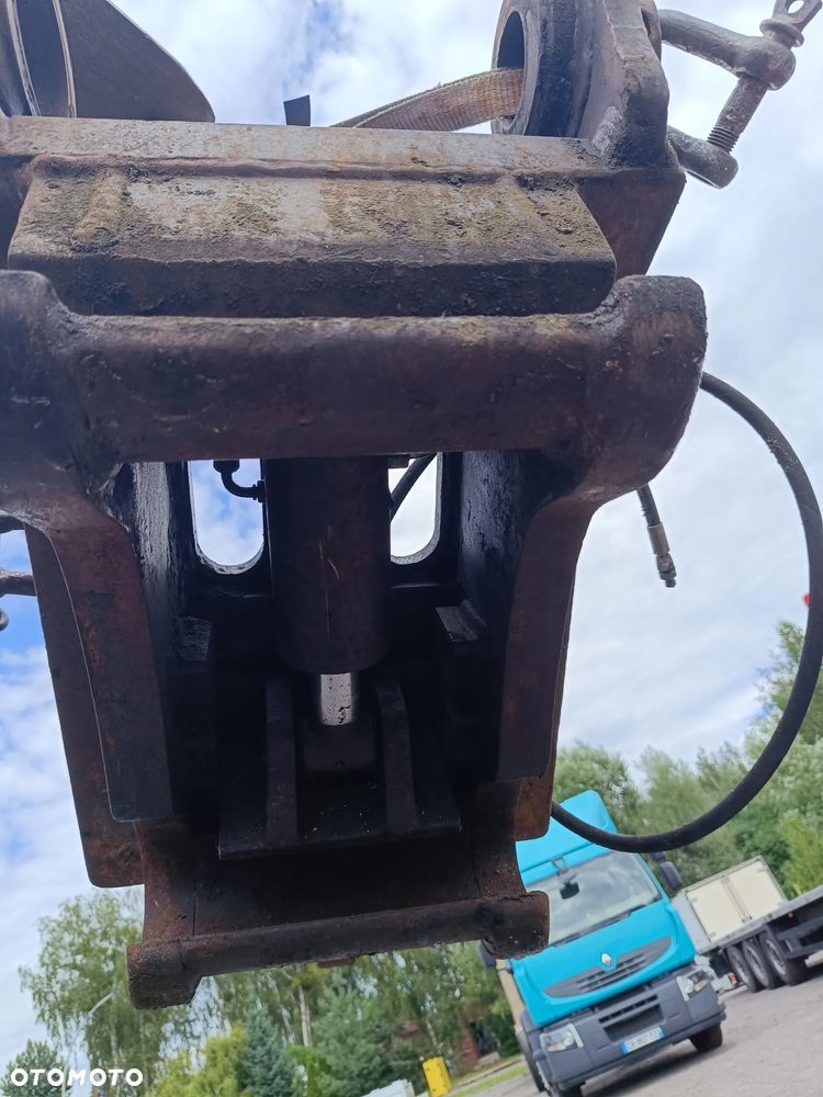 Szybkozłącze hydrauliczne do koparki sworzeń 70mm - 3