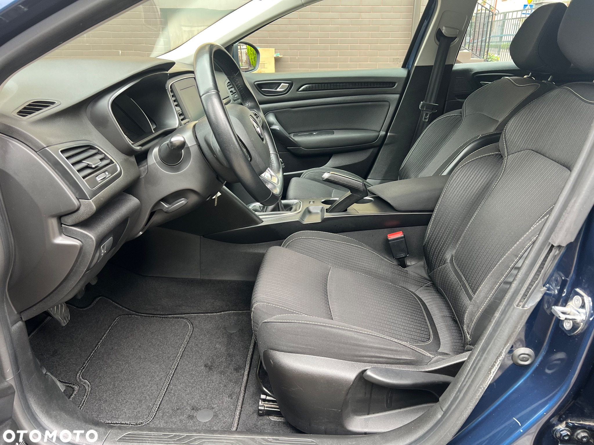 Renault Megane Grandtour ENERGY TCe 100 EXPERIENCE - 26