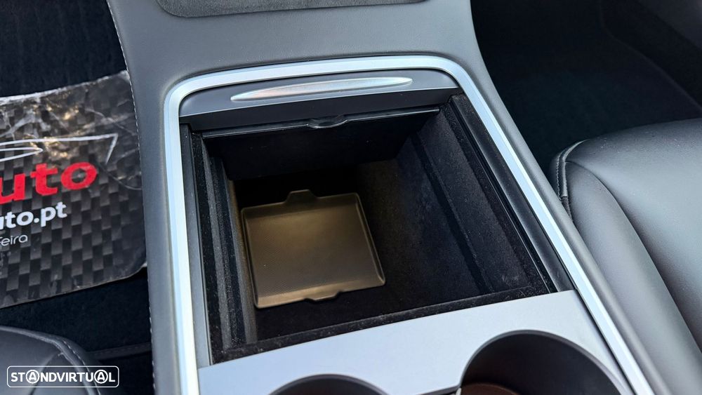 Tesla Model 3 Performance Dual Motor AWD - 38