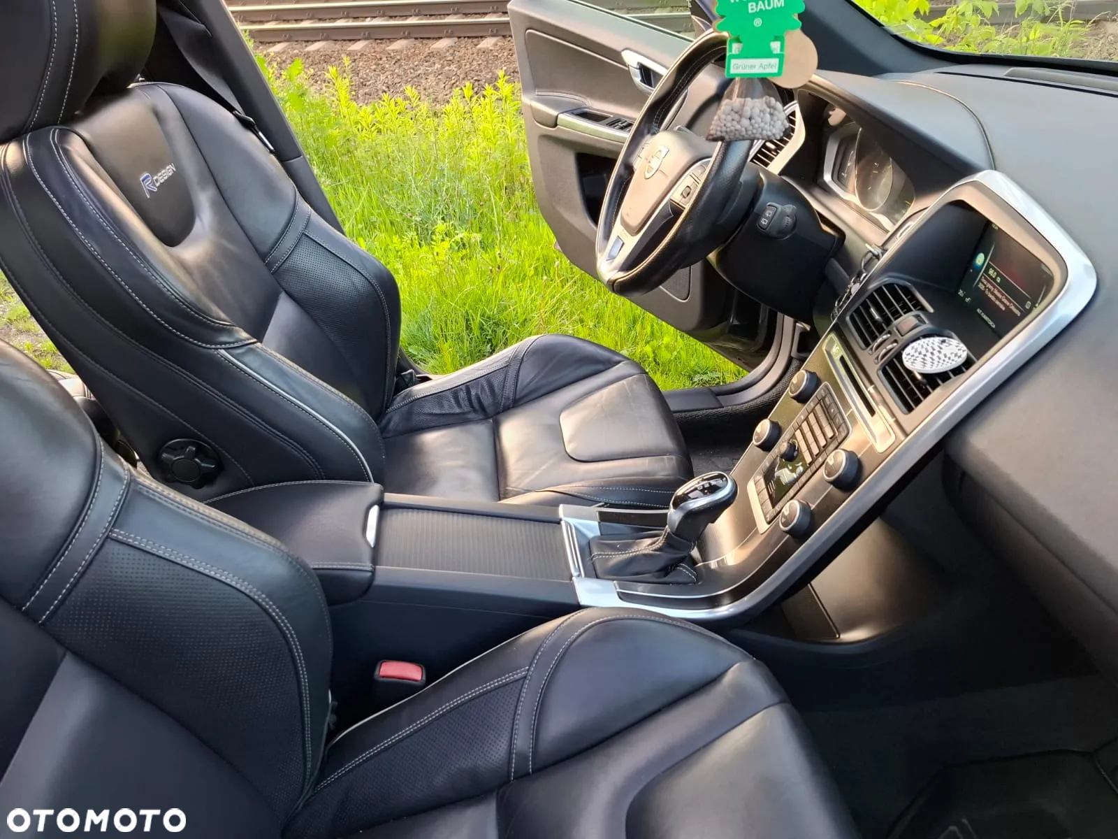 Volvo XC 60 D5 AWD RDesign - 18