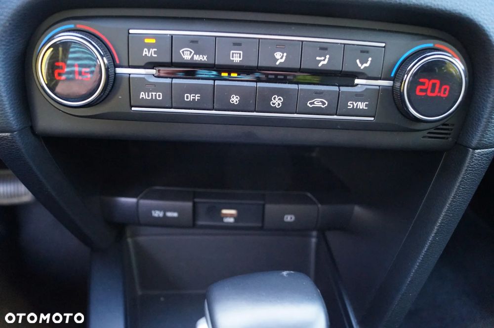 Kia XCeed 1.5 T-GDI L DCT - 27