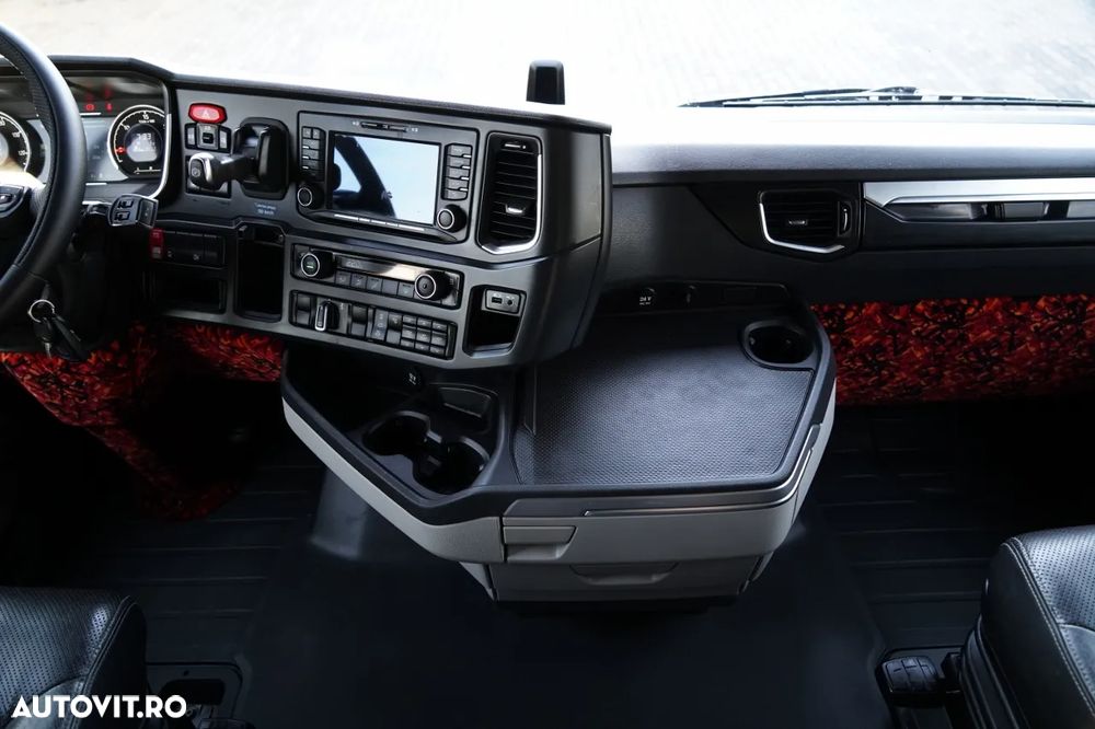 Scania S 500 / RETARDER / I-PARK COOL / FULL AIRMATIC / JANTE DIN ALIAJ / PIELE / - 30