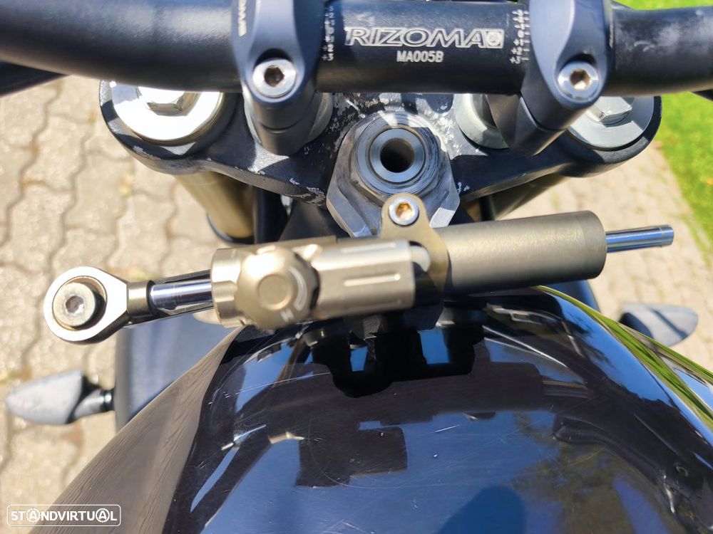 Triumph Street Triple 675 - 13