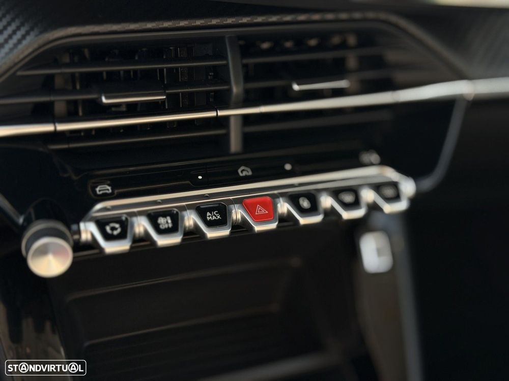 Peugeot 208 1.2 Hybrid Style e-DCS6 - 23