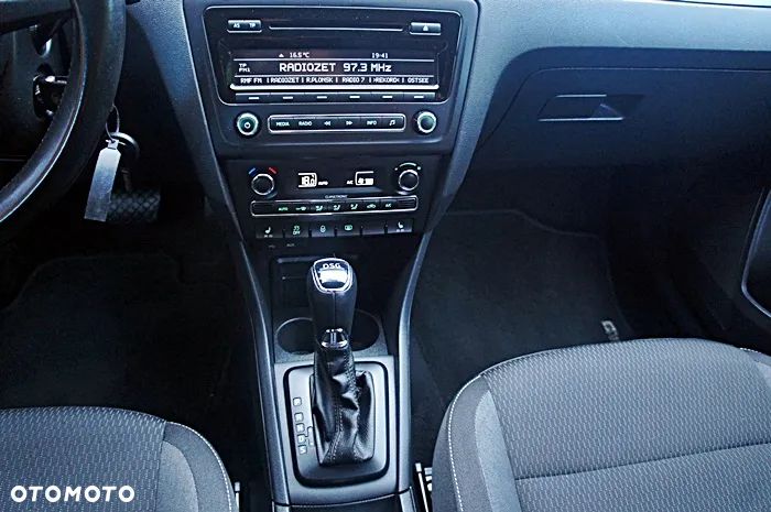 Skoda RAPID 1.4 TSI DSG Ambition - 6