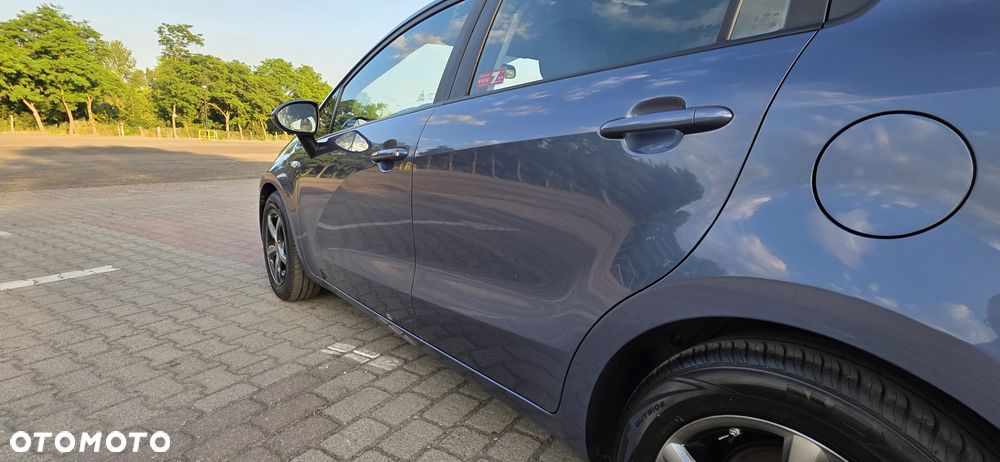 Kia Rio 1.2 L - 11
