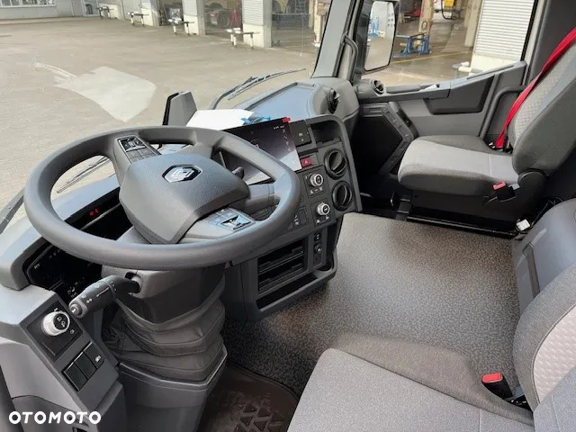 Renault Gama K440 6x6 - 11