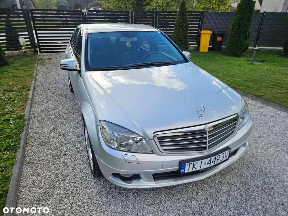 Mercedes-Benz C-Class 2009 photo 2