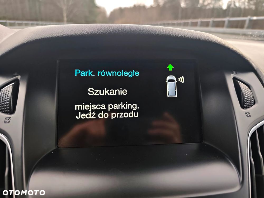 Ford Focus 1.0 EcoBoost Titanium - 28