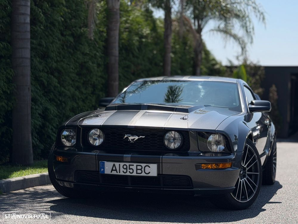 Ford Mustang - 1