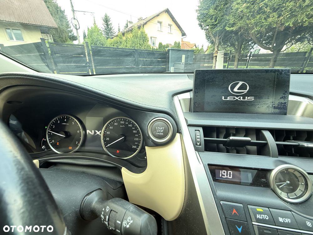 Lexus NX 200t Prestige AWD - 16