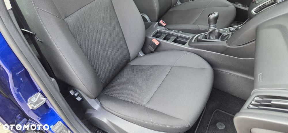 Ford Focus 1.0 EcoBoost 99g Trend - 35