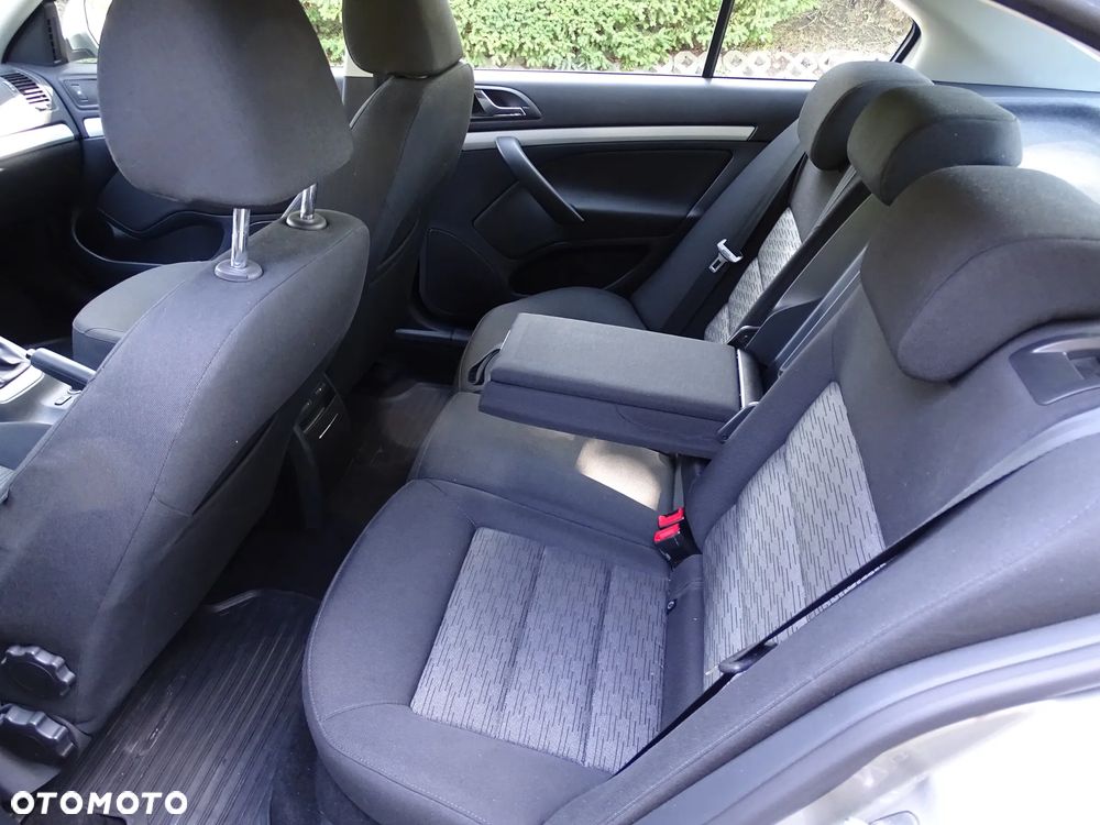 Skoda Octavia 1.4 TSI Ambition - 9