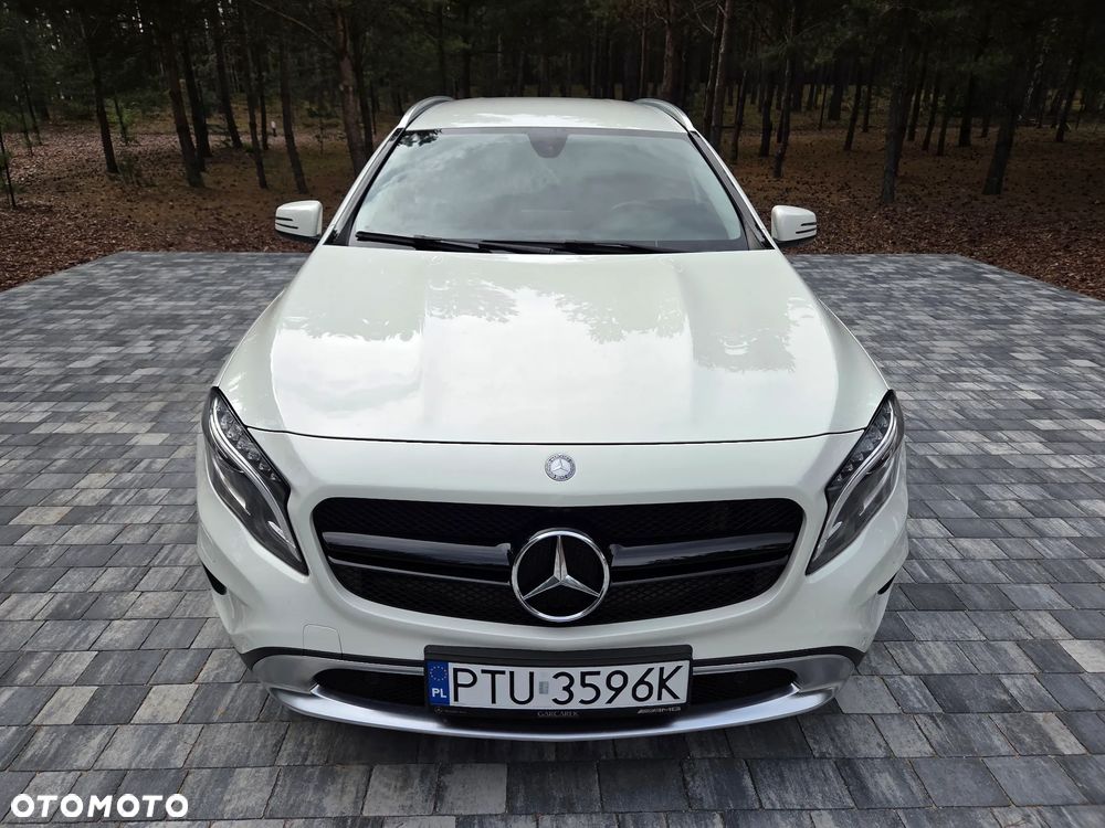 Mercedes-Benz GLA - 3