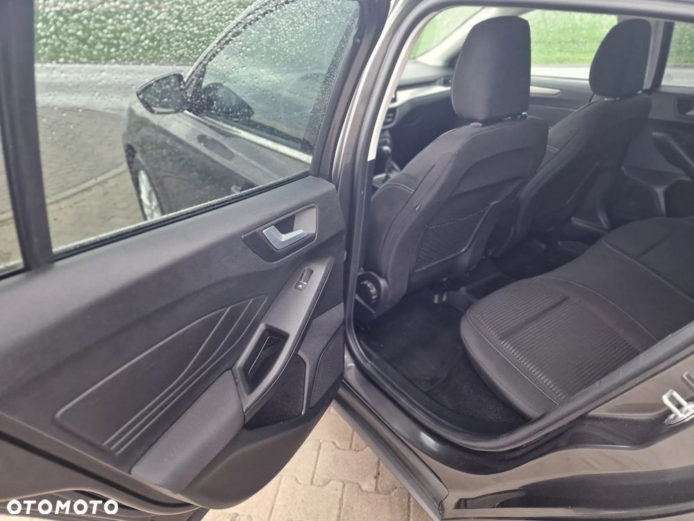 Ford Focus 1.0 EcoBoost STart-Stopp-System TITANIUM - 20
