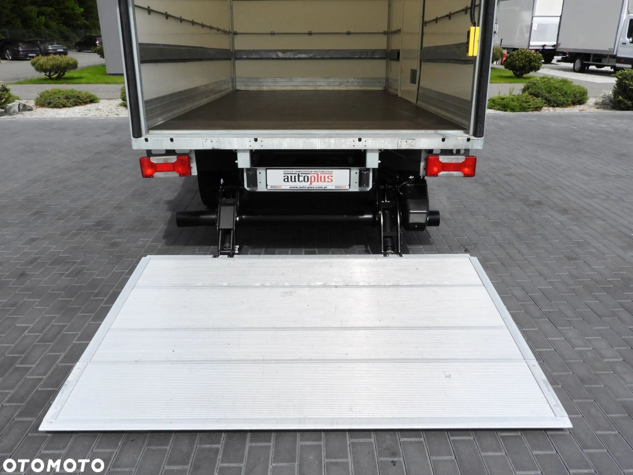 Iveco DAILY 35C16 KONTENER WINDA 8 PALET TEMPOMAT BLIŹNIACZE KOŁA KLIMATYZACJA 160KM [ 654837 ] - 23