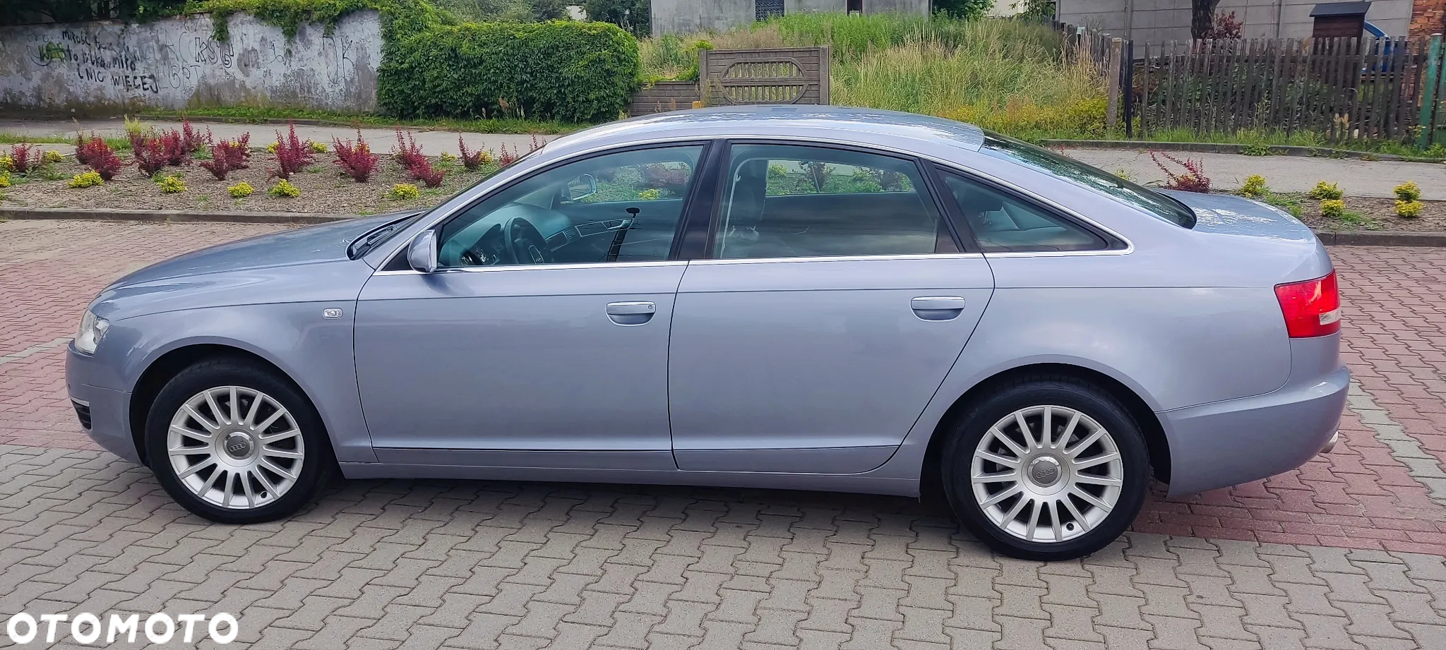 Audi A6 2.4 - 4
