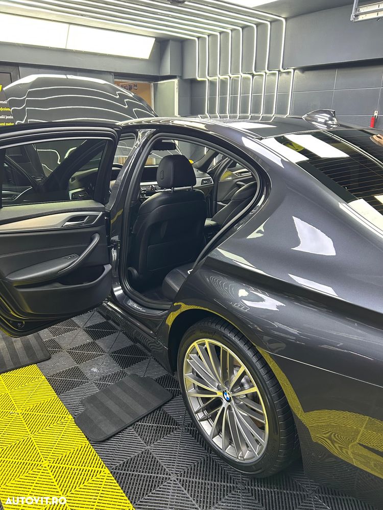 BMW Seria 5 530d AT - 19