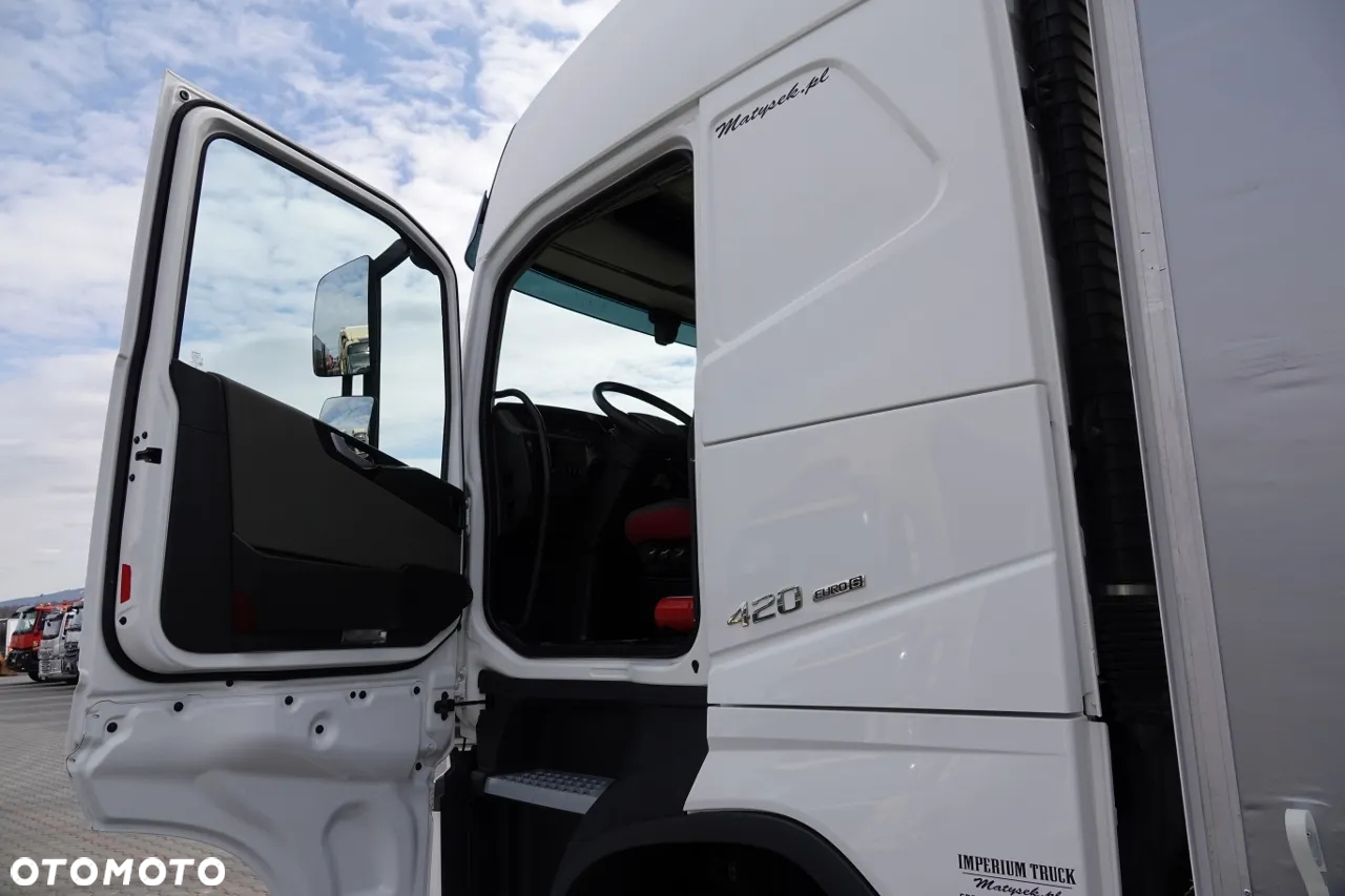 Volvo FH 420 / 4x2 / SOLÓWKA / FIRANKA 9.10 M / KLIMA POSTOJOWA / WINDA DHOLLANDIA 2000KG / PO KONTRAKCIE SERWISOWYM - 23