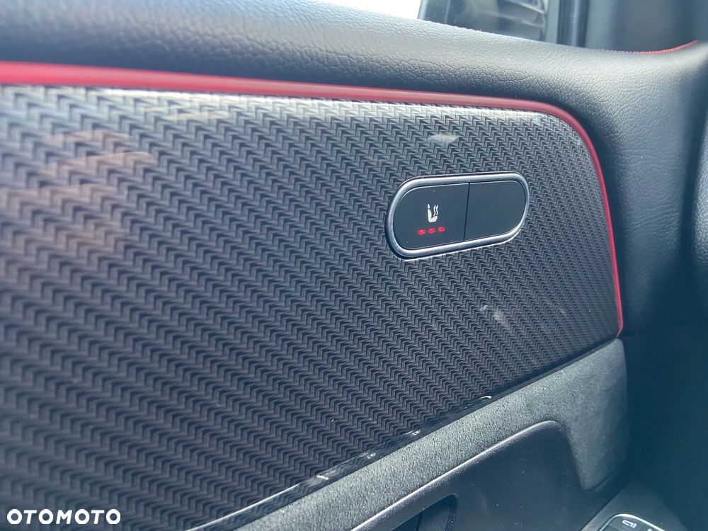 Mercedes-Benz GLB 200 AMG Line 7G-DCT - 17