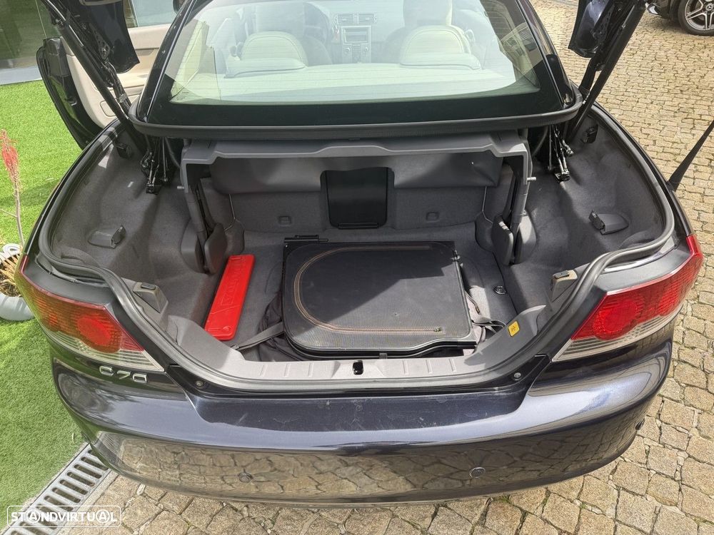 Volvo C70 2.0 D Momentum - 15