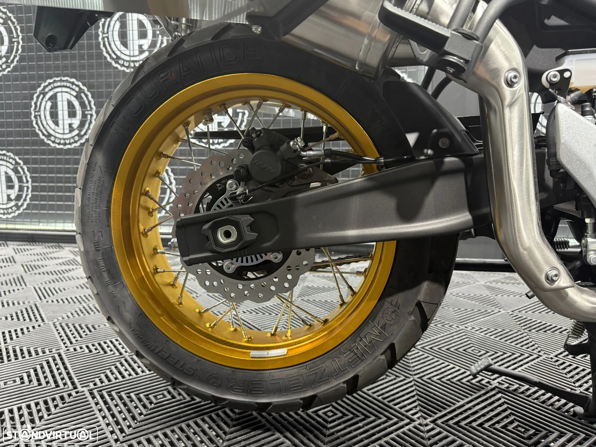 Voge 525DSX - 8