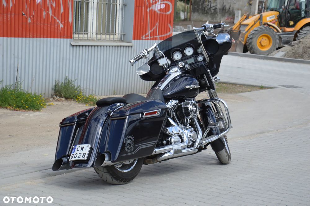 Harley-Davidson Touring Street Glide - 13